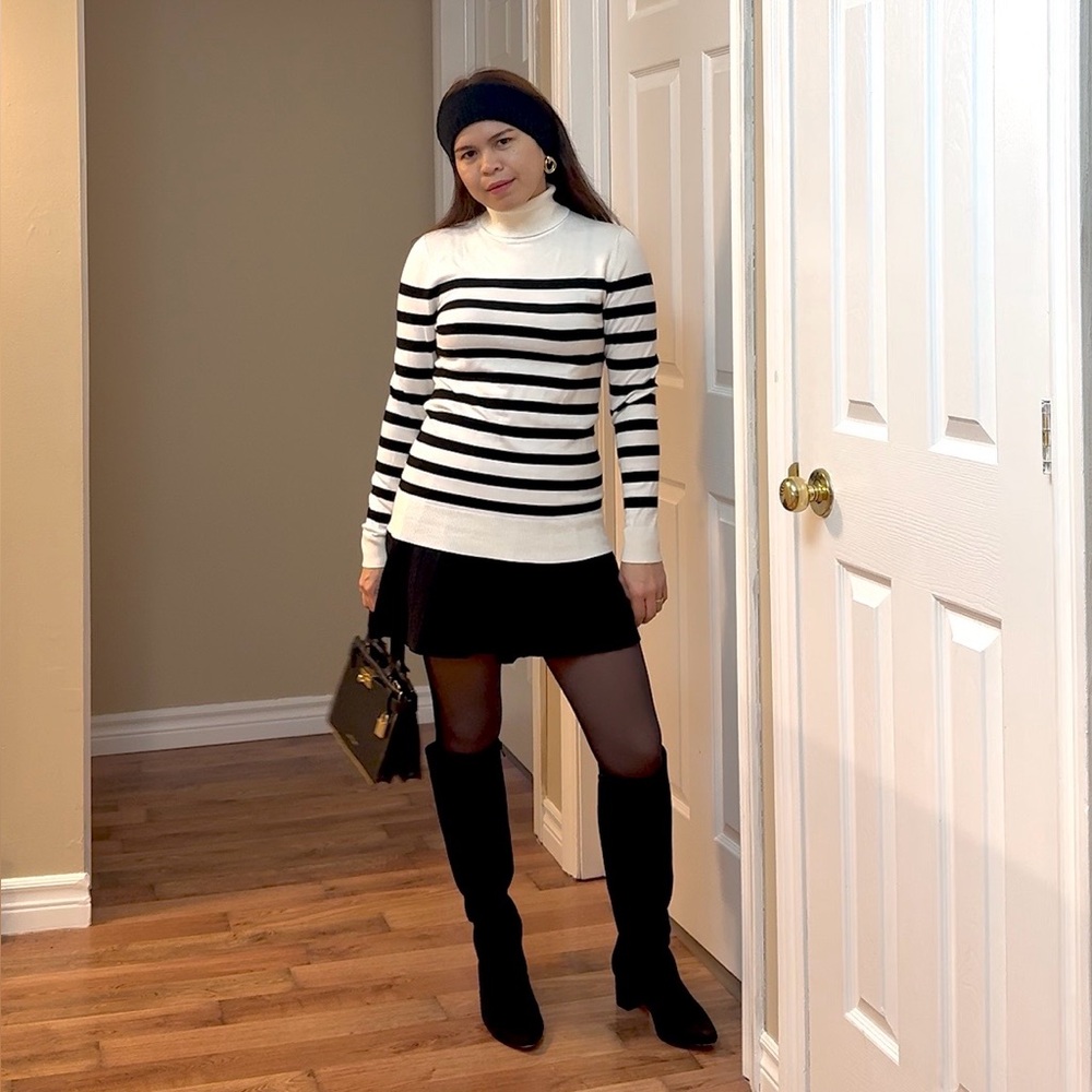 Reitmans Long-Sleeve Turtleneck tee